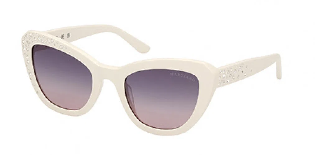 Guess By Marciano 00016 Sunglasses - view 3